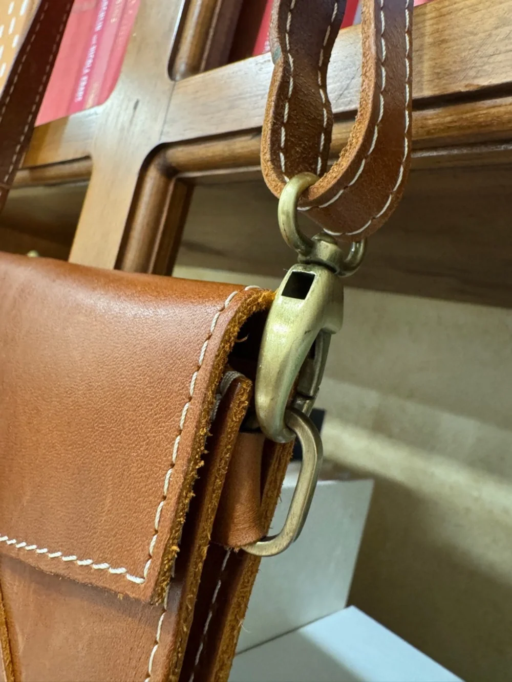 Portland Leather Envelope Convertible Crossbody - Picture 4 of 8